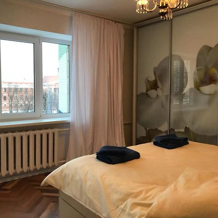 Sunny Apartment Overlooking The Royal Village Kiev Extérieur photo
